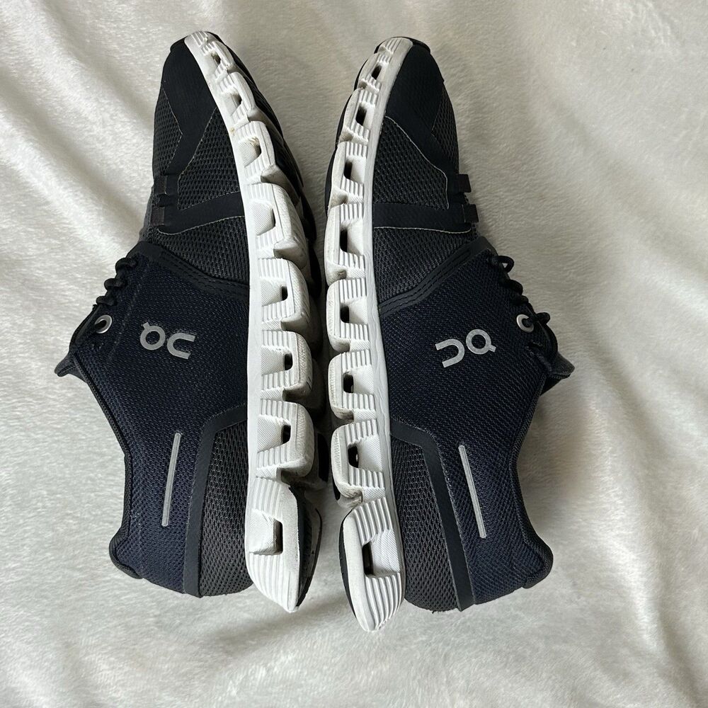 On Cloud 6 Sneakers Black White Womens 7 Running Athleisure Minimalist Comfort - Picture 13 of 16